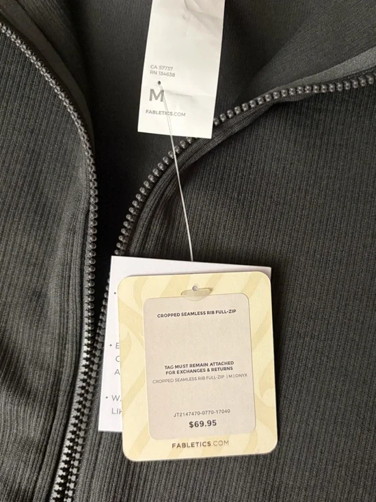 Fabletics Gray Onyx Cropped Seamless Rib Full Zip Jacket NWT Medium - Picture 3 of 4